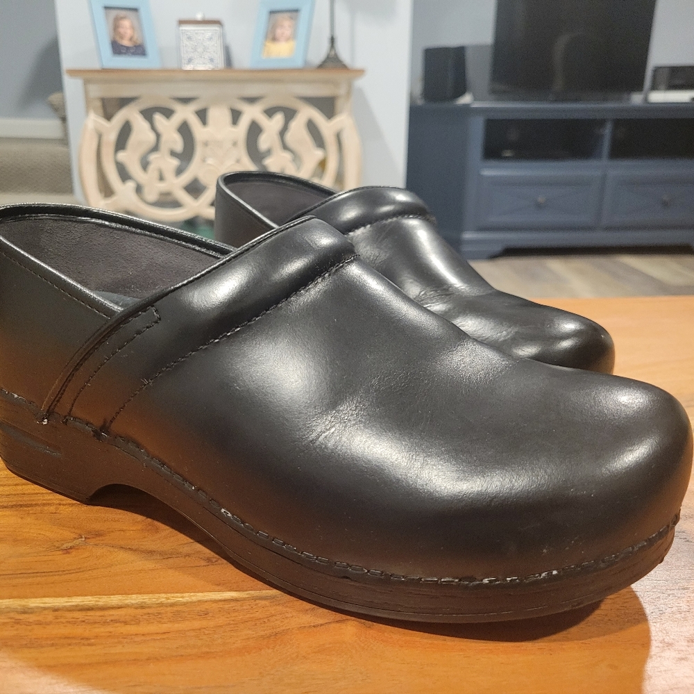 Dansko Black Pro-Series Clog size 12